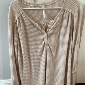 NWOT!! Anthropologie Thermal Henley